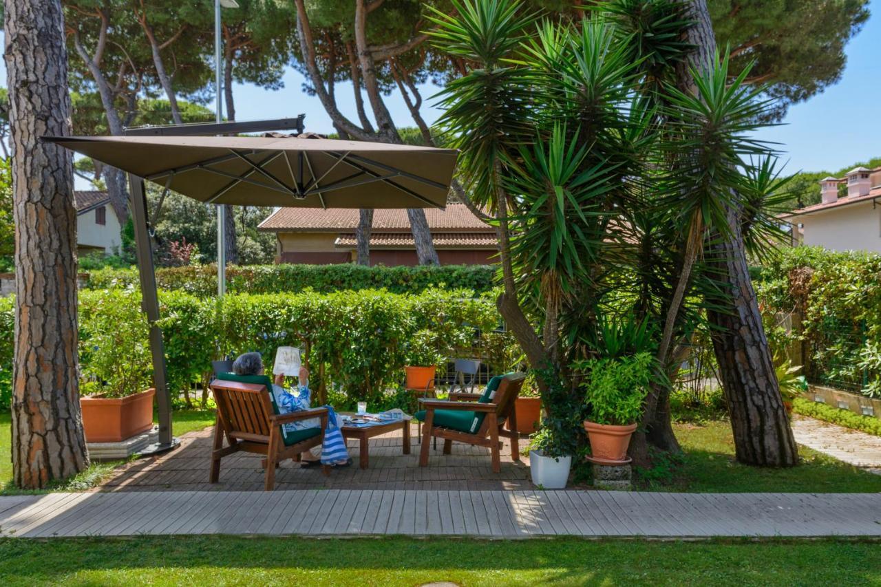 Hotel Etruria Forte dei Marmi Buitenkant foto