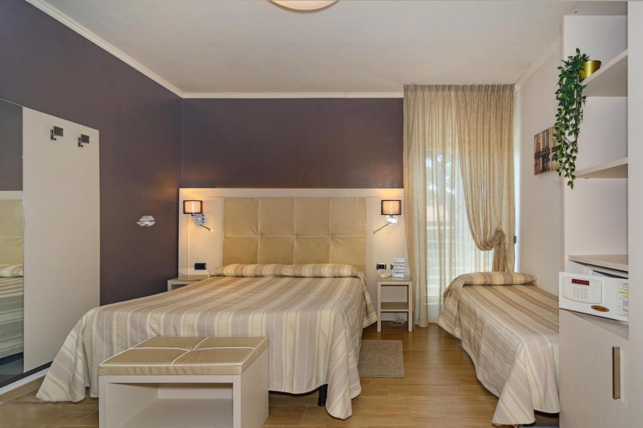 Hotel Etruria Forte dei Marmi Buitenkant foto