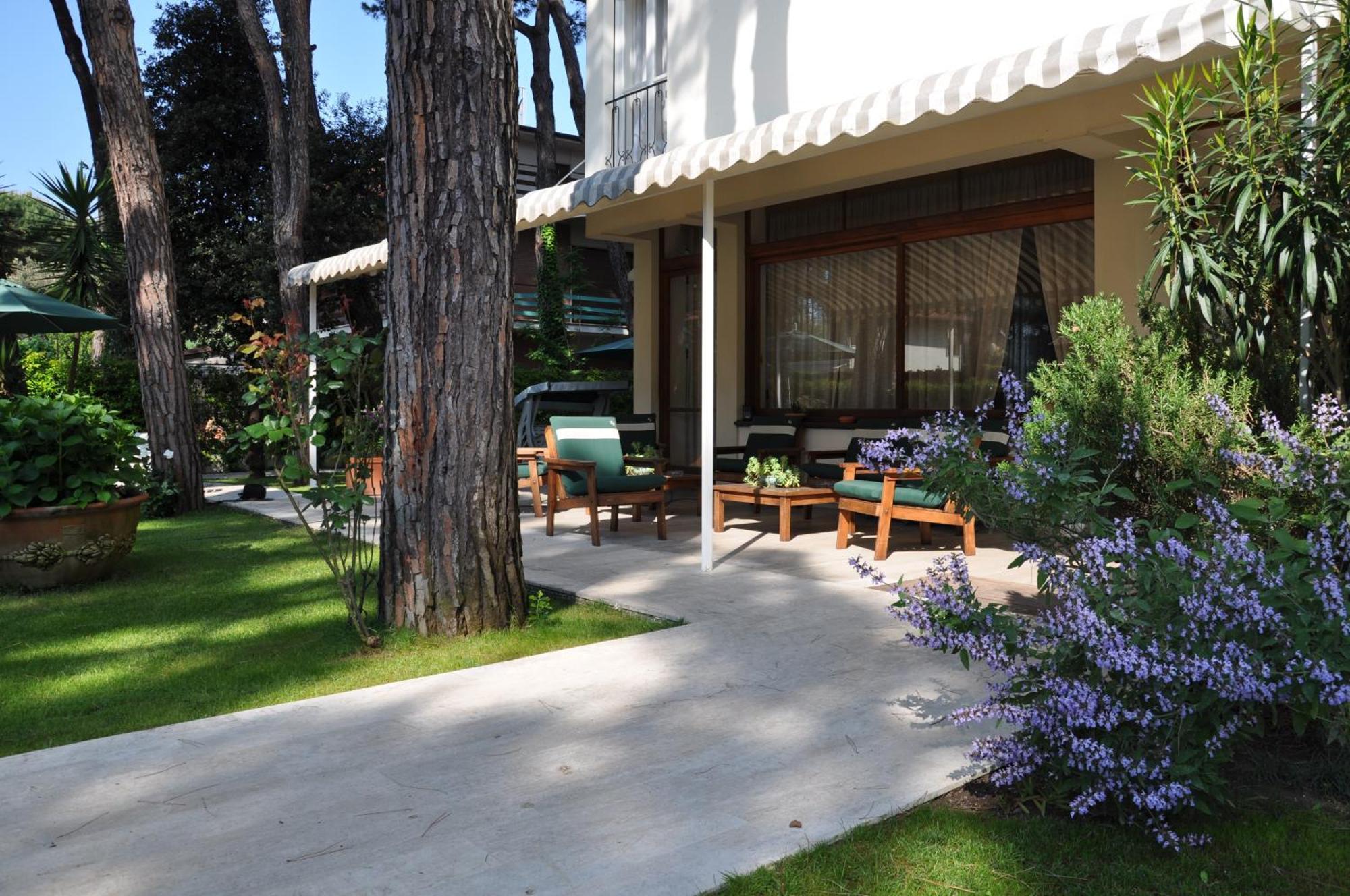 Hotel Etruria Forte dei Marmi Buitenkant foto
