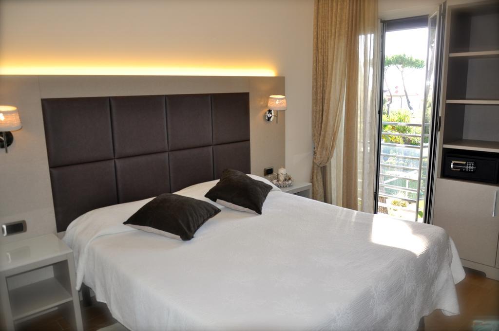Hotel Etruria Forte dei Marmi Buitenkant foto